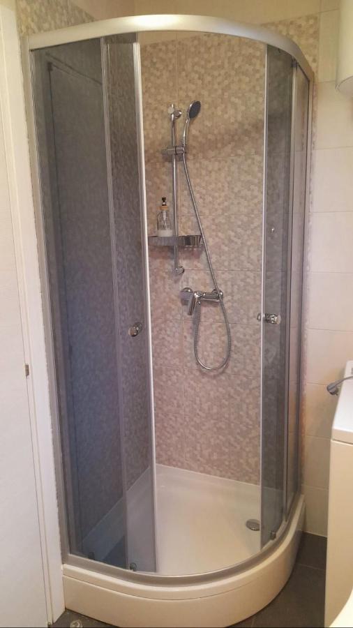Apartman Diana,Free Parking Пула Екстериор снимка