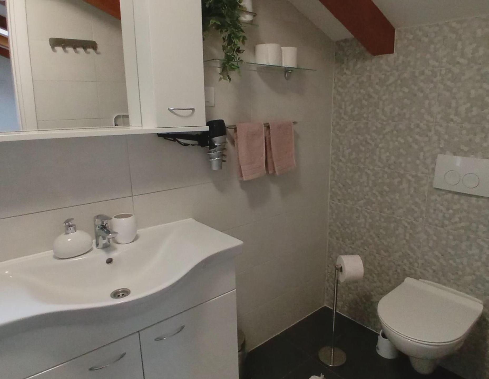 Apartman Diana,Free Parking Пула Екстериор снимка