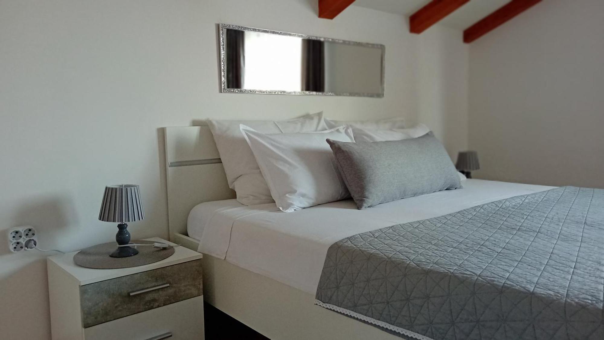 Apartman Diana,Free Parking Пула Екстериор снимка